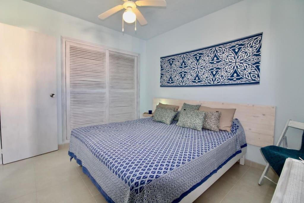 Agradable Apartamento Con Terraza En Formentera Es Pujols Eksteriør billede